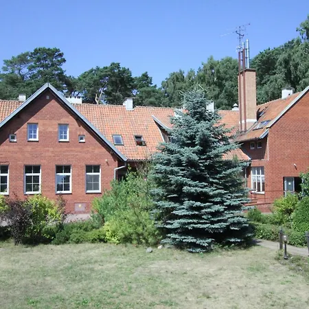 Gasthuis Eko-pokoje W Krynicy Morskiej-piaski W Osrodku Kolonijnym 3*