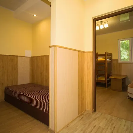 Guest house Eko-pokoje W Krynicy Morskiej-piaski W Osrodku Kolonijnym Nowa Karczma (Nowy Dwor Gdanski)