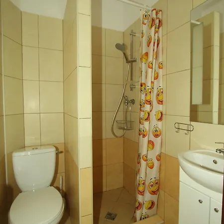 Gasthuis Eko-pokoje W Krynicy Morskiej-piaski W Osrodku Kolonijnym 3*