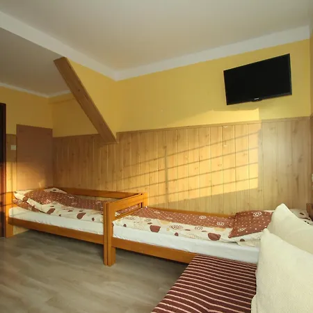 Eko-pokoje W Krynicy Morskiej-piaski W Osrodku Kolonijnym Gasthuis Nowa Karczma (Nowy Dwor Gdanski)