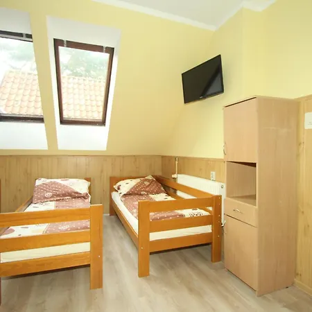 Eko-pokoje W Krynicy Morskiej-piaski W Osrodku Kolonijnym Nowa Karczma (Nowy Dwor Gdanski)