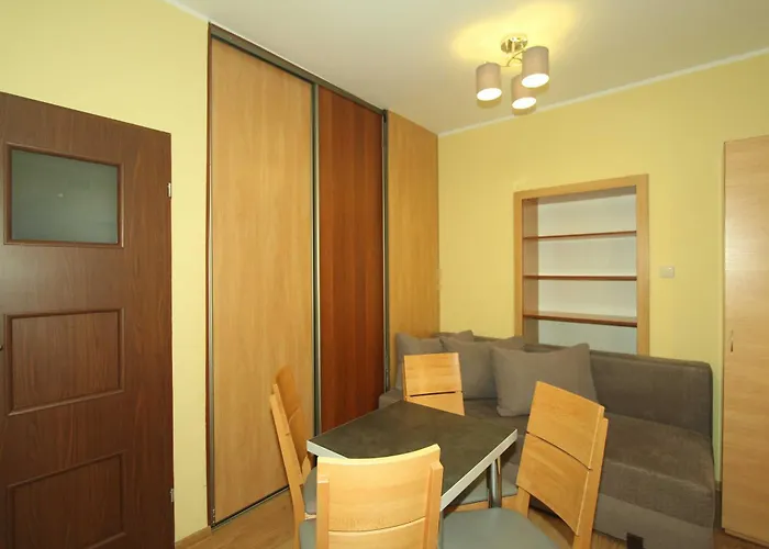 Eko-pokoje W Krynicy Morskiej-piaski W Osrodku Kolonijnym 3*