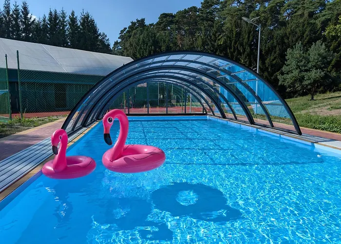 Eko-pokoje W Krynicy Morskiej-piaski W Osrodku Kolonijnym 3* Nowa Karczma (Nowy Dwor Gdanski)